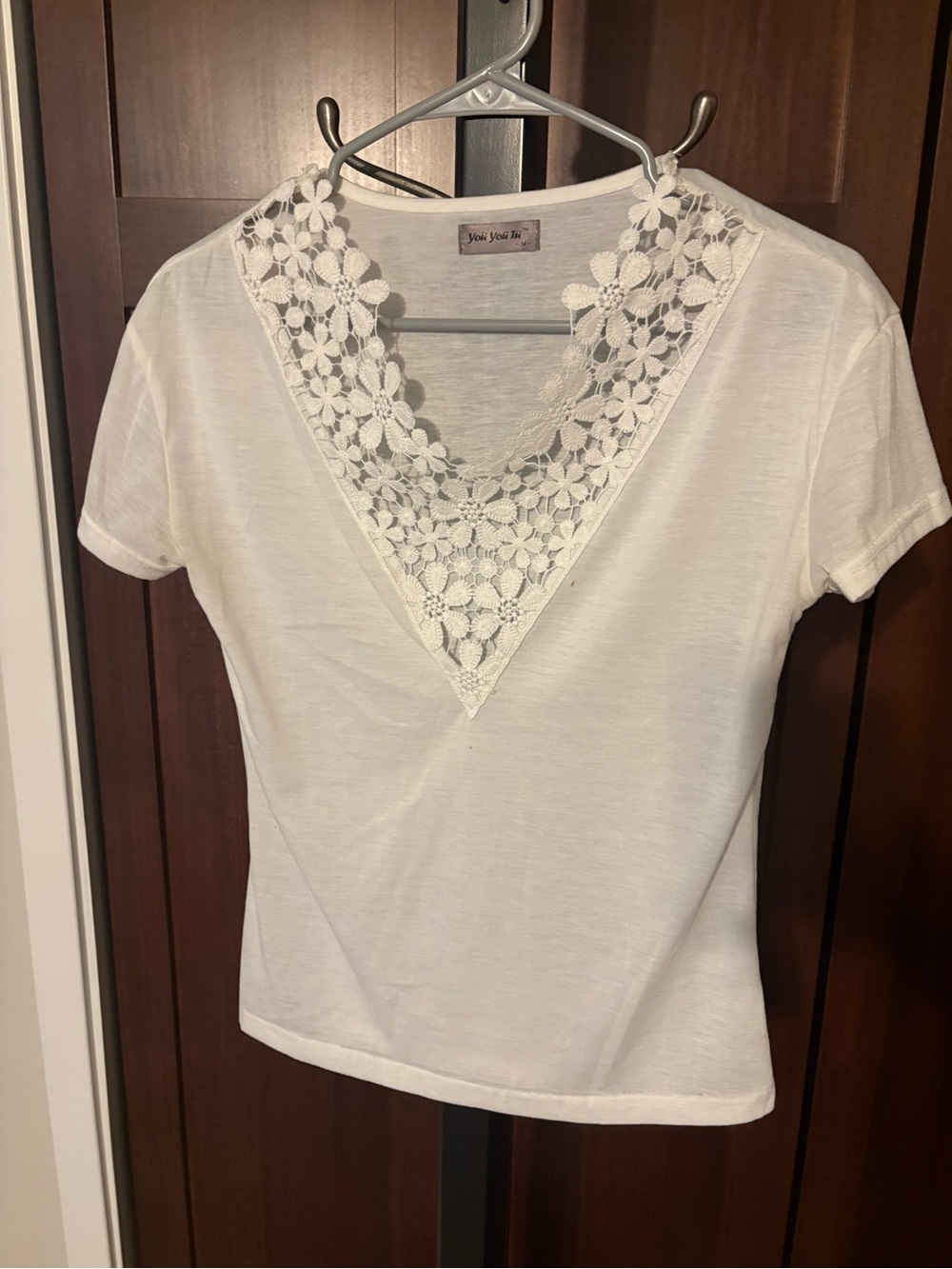 White Lace V-Neck Short Sleeve Top